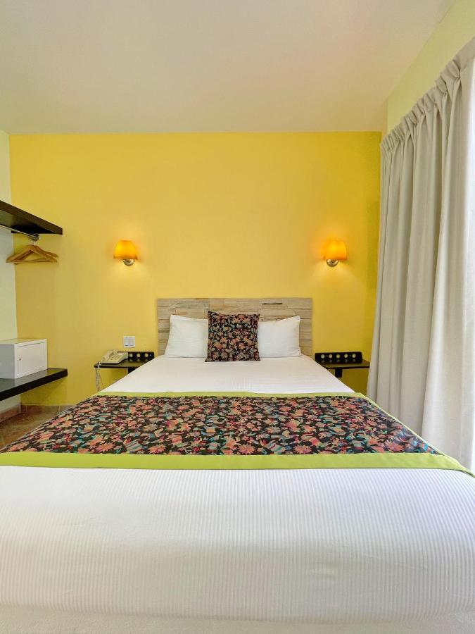 Seven Crown Express & Suites By Kavia Cabo San Lucas Exteriör bild