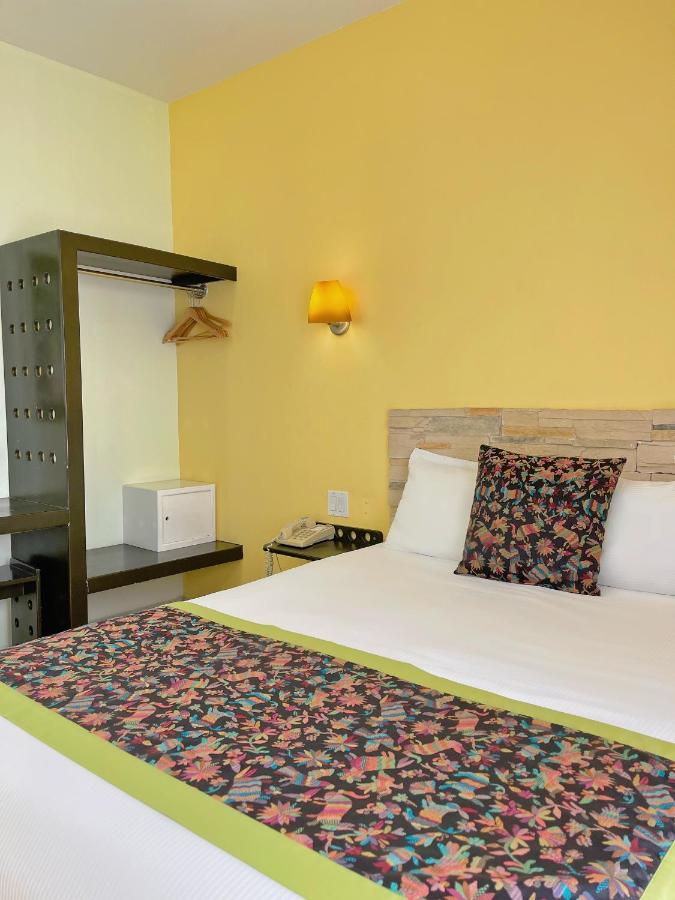 Seven Crown Express & Suites By Kavia Cabo San Lucas Exteriör bild
