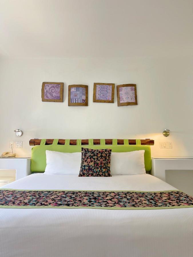 Seven Crown Express & Suites By Kavia Cabo San Lucas Exteriör bild