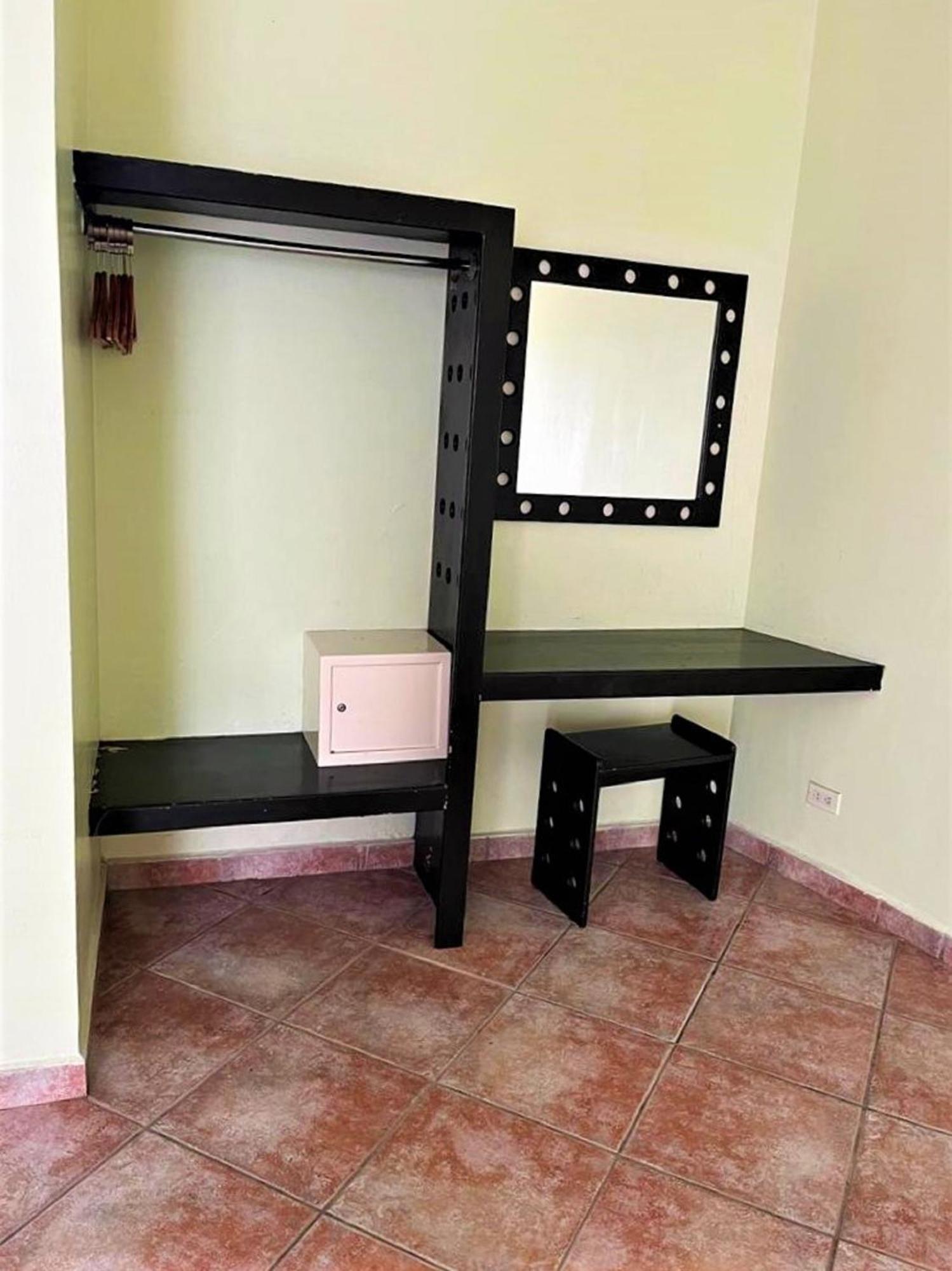 Seven Crown Express & Suites By Kavia Cabo San Lucas Exteriör bild