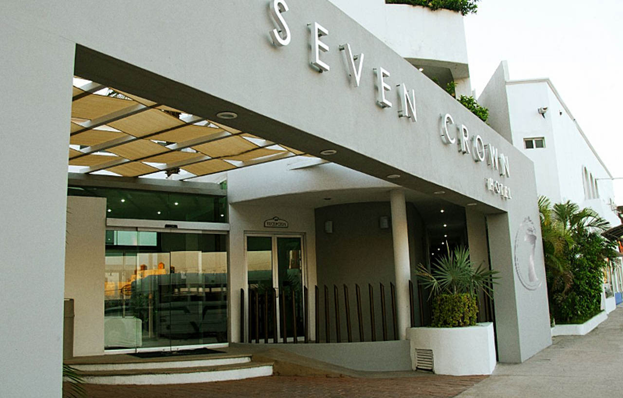 Seven Crown Express & Suites By Kavia Cabo San Lucas Exteriör bild