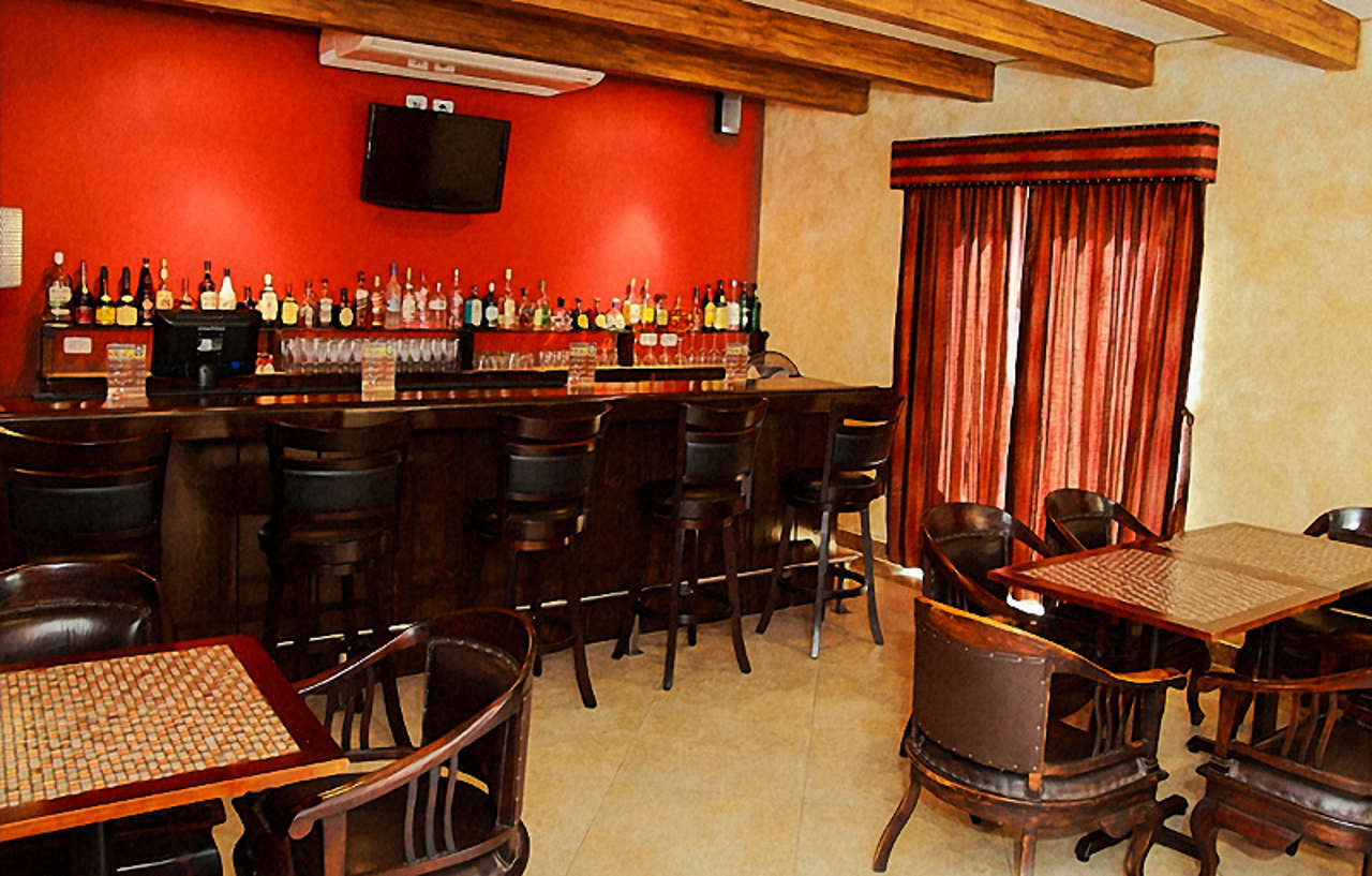 Seven Crown Express & Suites By Kavia Cabo San Lucas Exteriör bild